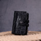 Удобный картхолдер из натуральной кожи с тиснением под крокодила KARYA 185114 Черный