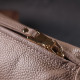 Практичная женская сумка с одной длинной ручкой из натуральной кожи Vintage 186276 Бежевая