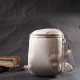 Компактна сумка цікавого формату із м'якої натуральної шкіри Vintage 186309 Біла